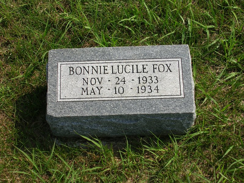 Bonnie Lucile Fox Grave Photo