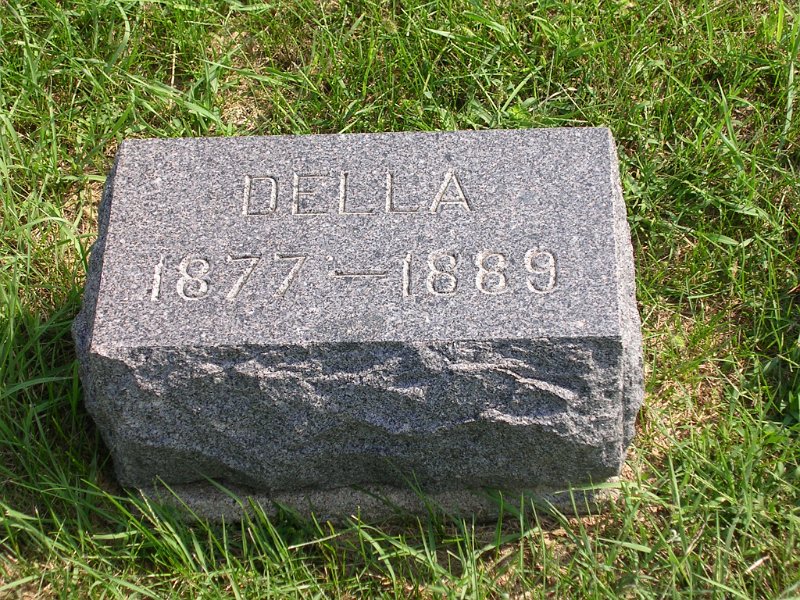 Delia Graham Grave Photo
