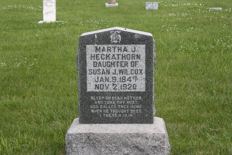 Martha J. Heckathorn Grave Photo