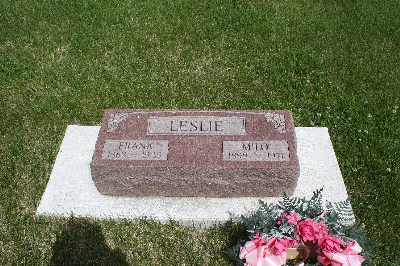 Frank Leslie Grave Photo
